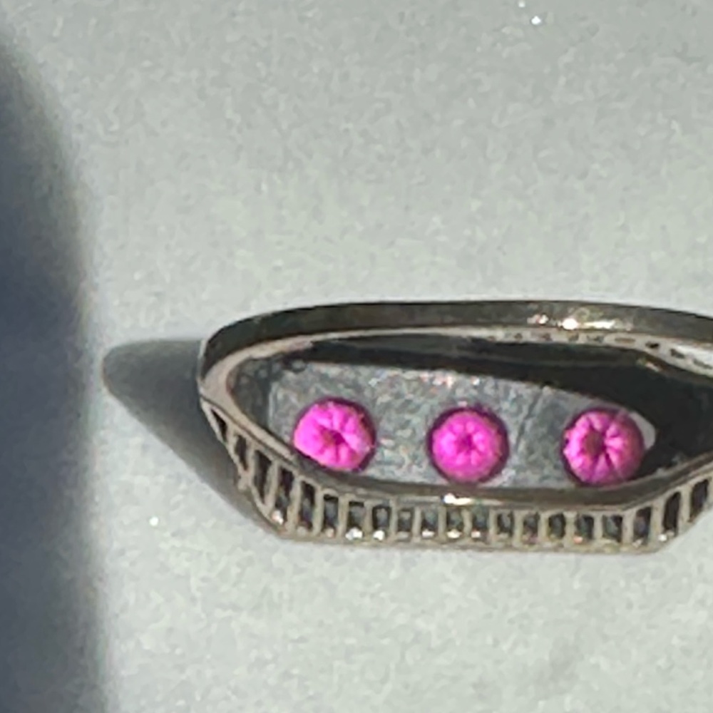 Sterling Silver ruby Three-Stone Ring with antiquing - Picture 11 of 16